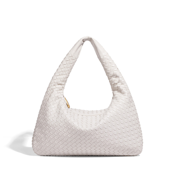 Tote torba od PU materijala; vodoravni kvadratni oblik; zatvarač na otvor; unutarnji džep s zatvaračem; poliester podstava