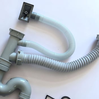 Dvostruka odvodna cijev za kuhinjsku sudoperu, plastična, protiv mirisa, težina 0.35 kg, stil: moderni minimalistički