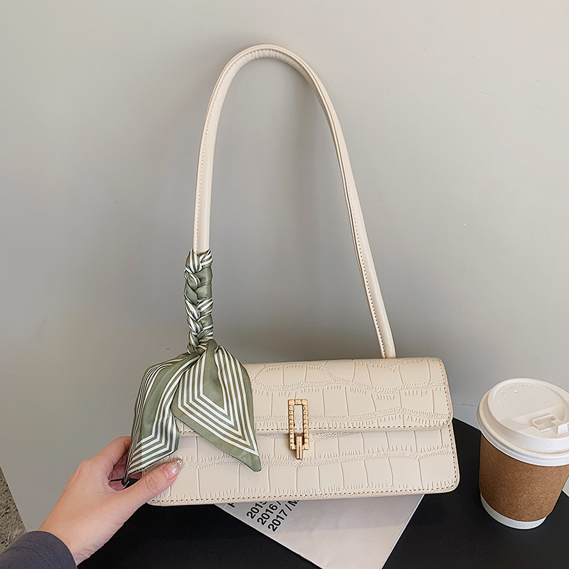 Niche Design PU torba preko ramena – horizontalni kvadratni oblik, zatvoren otvor, laminirani unutarnji džep sa zipom, poliester podstava, svakodnevna uporaba