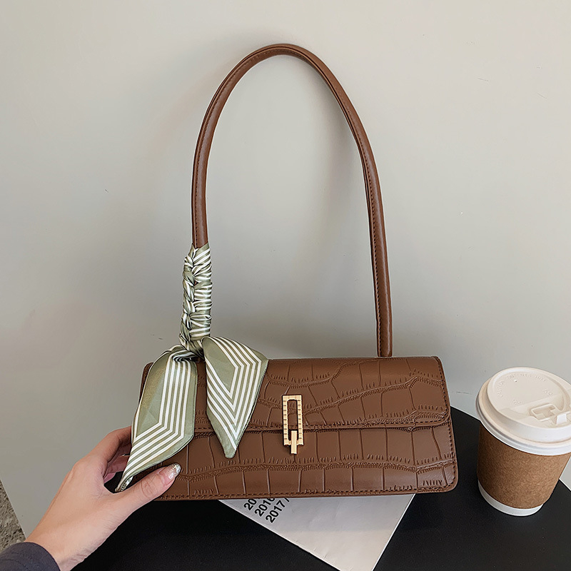 Niche Design PU torba preko ramena – horizontalni kvadratni oblik, zatvoren otvor, laminirani unutarnji džep sa zipom, poliester podstava, svakodnevna uporaba