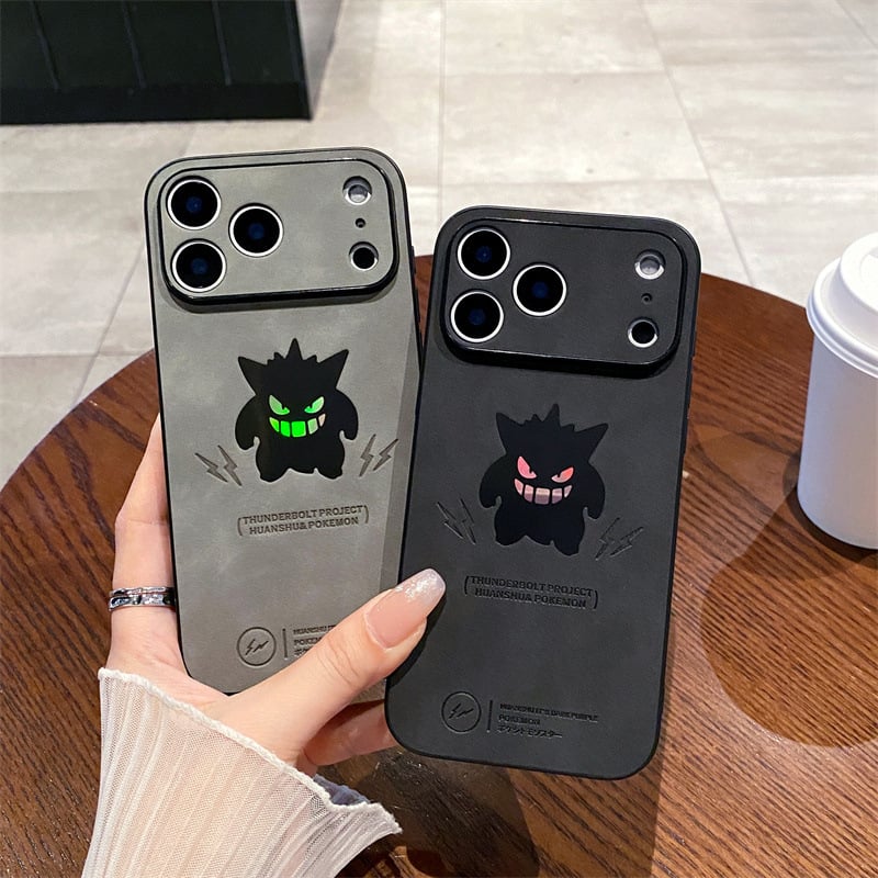 Θήκη iPhone με Cartoon Gengar – πίσω κάλυμμα από βελούδινο δέρμα, ανάγλυφη επιφάνεια, προστασία από πτώσεις, για σειρές iPhone 11–14
