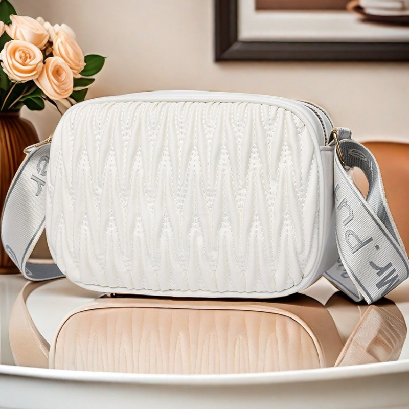 PU materijala torbica preko ramena, gradski stil, kvadratni oblik, zatvaranje na zip, unutarnji džepovi (zip, džep za telefon, ID džep)