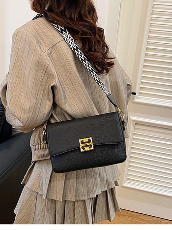 PU materijal Crossbody mala kvadratna torbica s magnetskim zatvaračem, poliester podstava, skriveni džep sa zatvaračem i džep za telefon