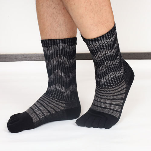Vunene čarape s pet prstiju, debele, srednje dužine, Unisex (30-50% vuna, visoki tubus, 168 igala)