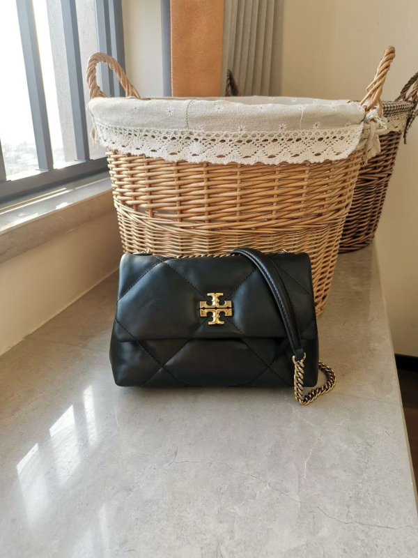 TB Kira Cloud torbica – rame i crossbody, dijamantno šivanje, prava koža, Chanel-inspiriran stil, luksuzna svakodnevna torbica