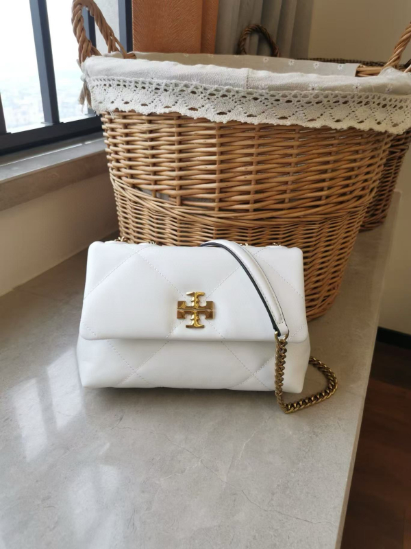 TB Kira Cloud torbica – rame i crossbody, dijamantno šivanje, prava koža, Chanel-inspiriran stil, luksuzna svakodnevna torbica