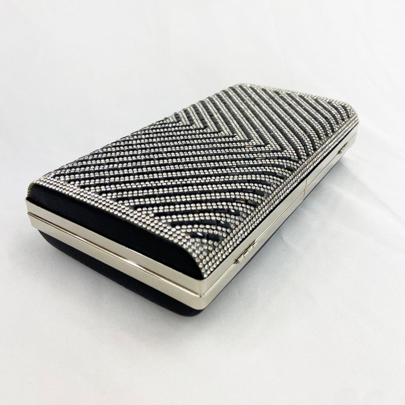 PU bőrű rhinestone clutch táska, vízszintes négyzet alakú sziluett, háromdimenziós dizájn, belső telefonzseb