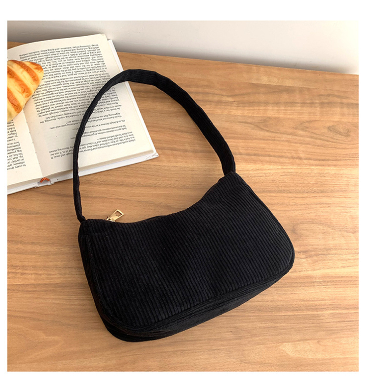 Corduroy anyagú keresztpántos táska, horizontális négyzet alakú, cipzáras nyitás, belső telefonzseb, poliészter bélés, utcai stílus
