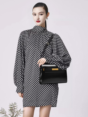 Kožna Kelly torba s uzorkom krokodila, Manhattan, s poklopcem, vodoravni kvadratni oblik, zaključavanje, podstava od sintetičke kože