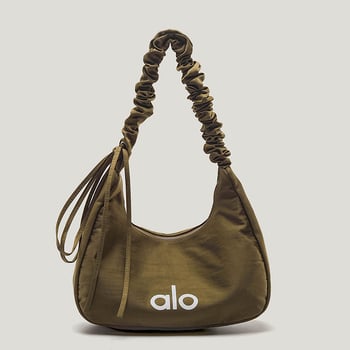 Hónalj alatti vászon oldaltáska, casual travel stílusban, cipzáras zárás, rejtett zseb és telefonzseb