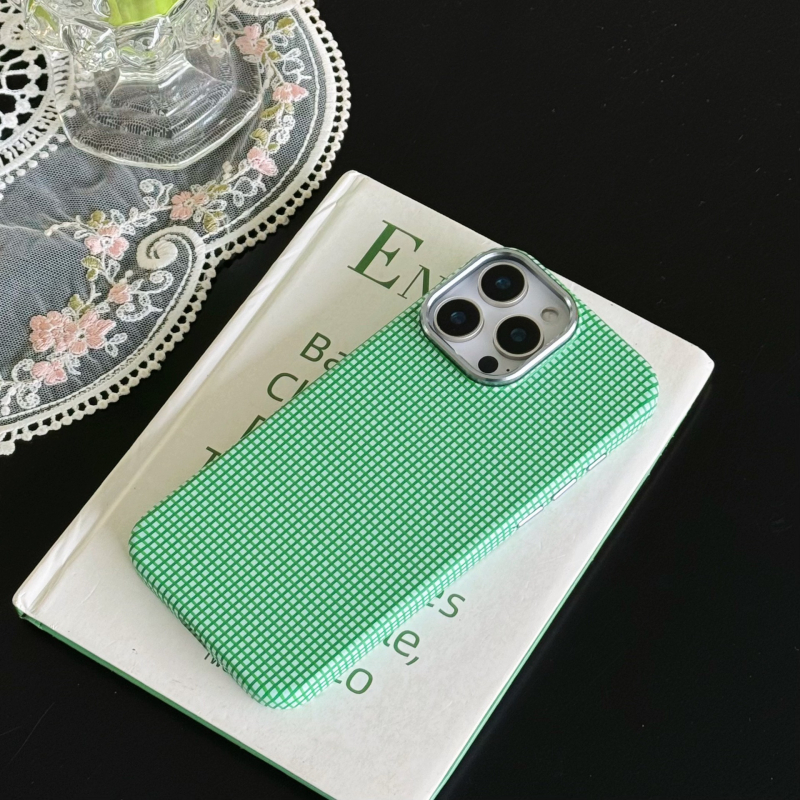 Kućište za iPhone s metalnim okvirom, karirani uzorak, kožni izgled, ultra-tanko, otporno na pad, magnetsko zatvaranje
