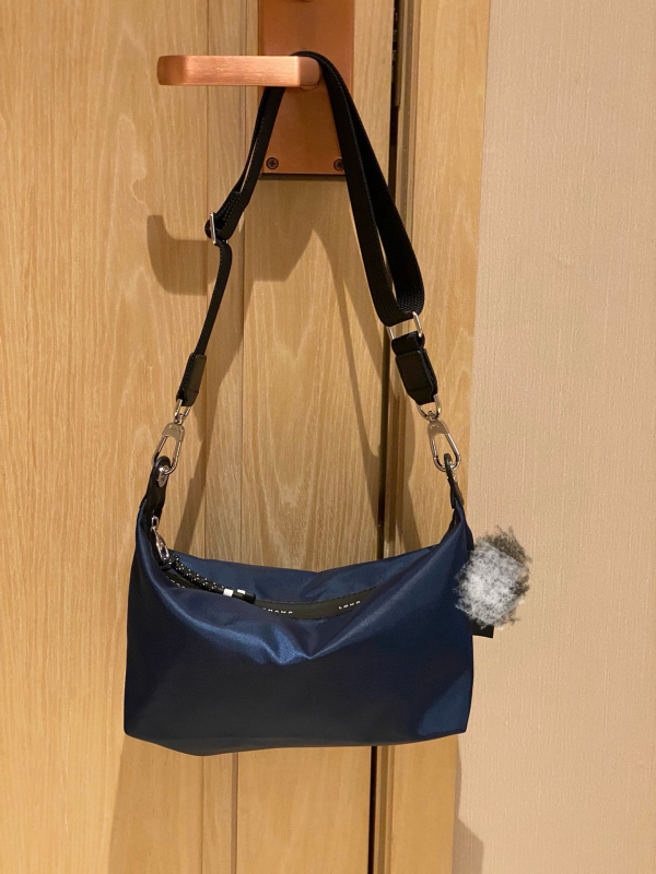 Ženska tote torba u korejskom stilu, najlon, crossbody, horizontalni četvrtasti oblik, magnetsko kopčanje, džep sa zipom