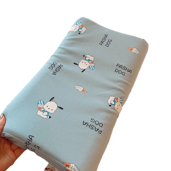 Детска възглавница от естествен латекс с ядро от чист памук; съдържание на латекс >90%; подходяща за всички сезони; подходяща за всички позиции на сън.