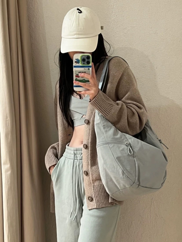 Dumpling-stílusú oldaltáska nylonból, cipzár, 13L kapacitás, poliészter bélés