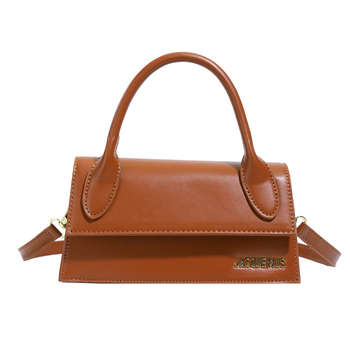PU materijal crossbody torba, horizontalno kvadratnog oblika, magnetska kopča, poliester podstava, unutarnji džep sa zatvaračem