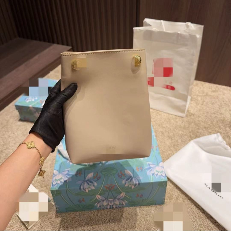 Torba za mobitel od prave kože s zatvaranjem na povlačenje, uspravni kvadratni oblik, flanelna podstava