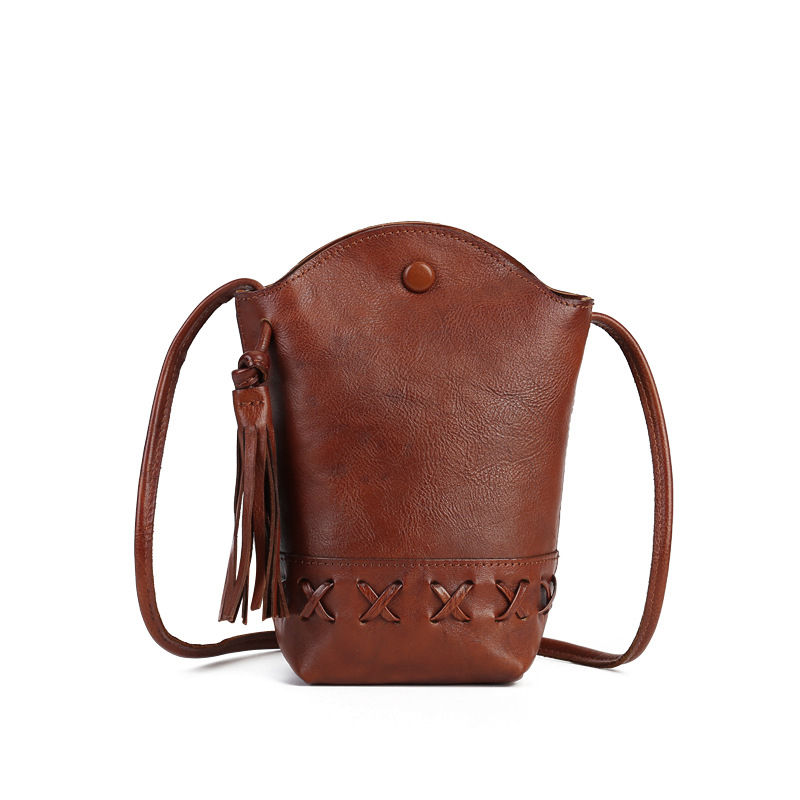 Ženska torbica od prave kože – mobilna torbica za telefon s tkanom uzorkom, mini crossbody s resicama, bucket stil, magnetsko zatvaranje, podstava od poliestera