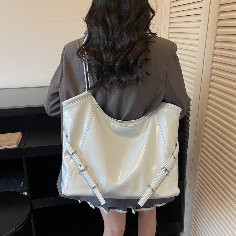 Torba preko ramena, gradski street style, PU materijal, pravokutni oblik, zatvarač, poliester podstava