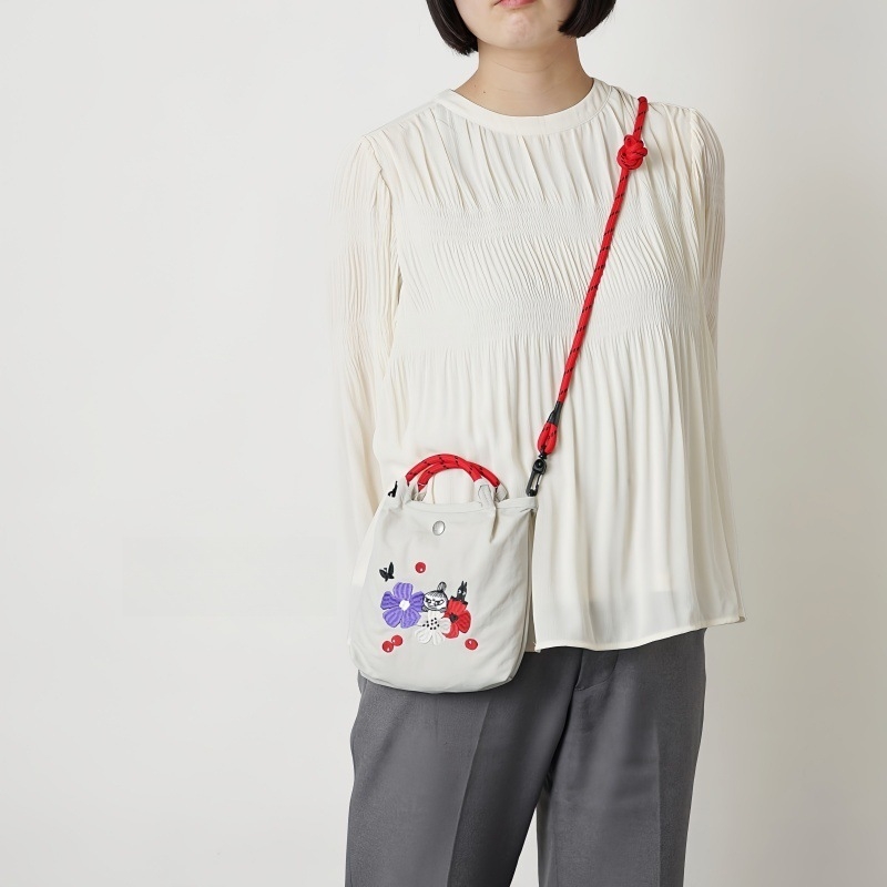 Crossbody torba s izvezenim motivom crtanih likova – najlon, Tote stil, ljeto 2025, za svakodnevnu upotrebu