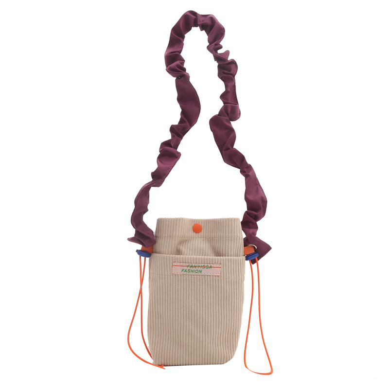 Notelli corduroy street-trend crossbody torba — vertikalno kvadratni oblik, magnetsko zatvaranje, unutarnja džep za telefon