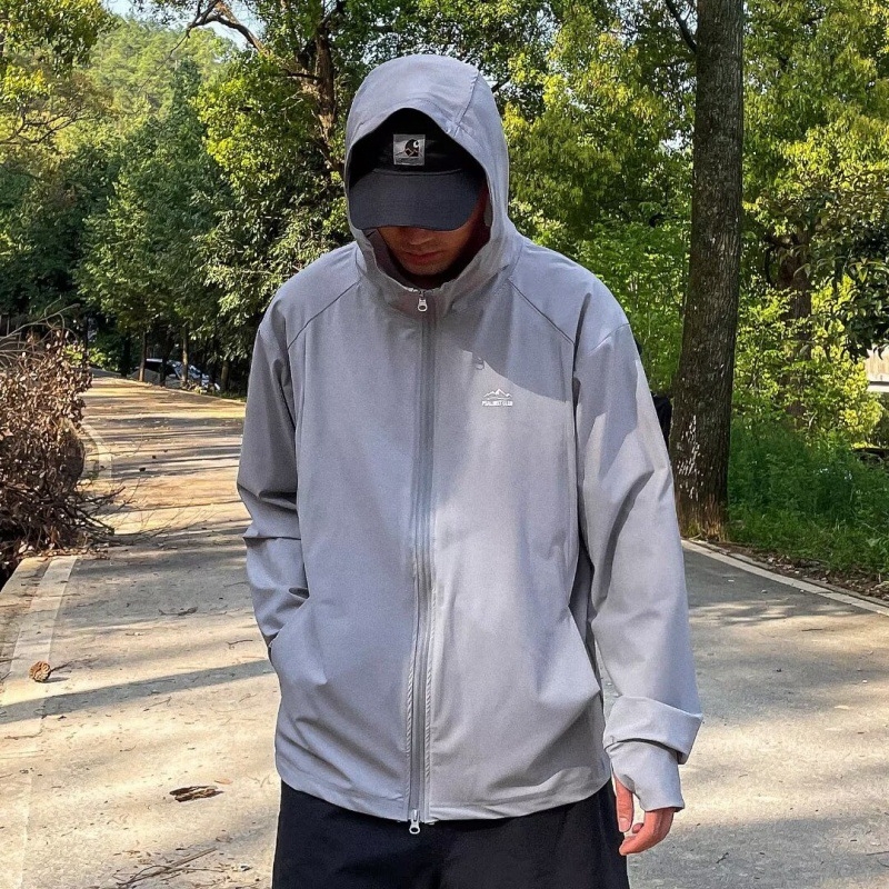 Muška vesta s kapuljom od polar fleksa - zatvarač, opuštena silueta, više džepova za ljetni turizam (Kapuljača; Polar fleece; Zip; Opuštena silueta; Više džepova)