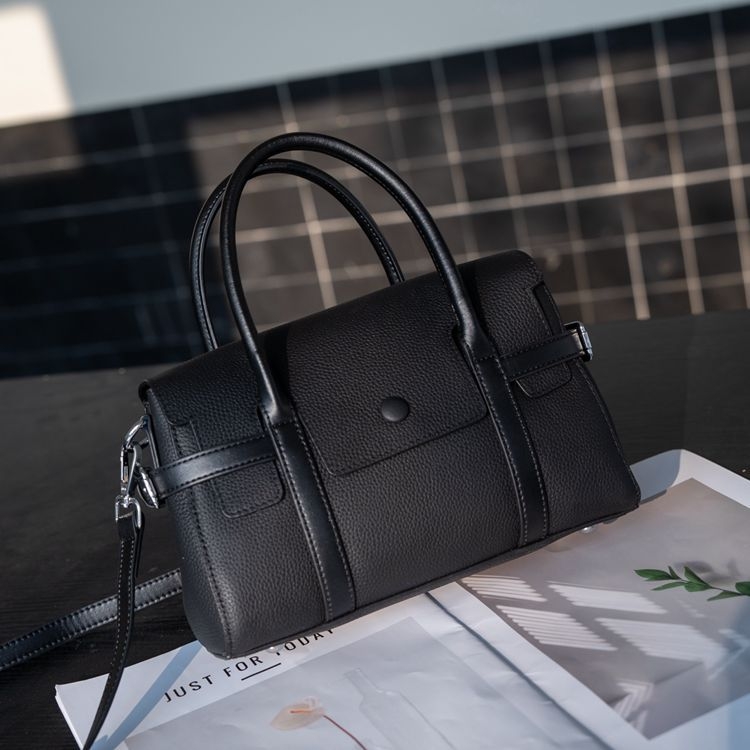 Ženska crossbody torbica od prave kože, gornji sloj govedje kože, horizontalan kvadratni oblik, preklopno zatvaranje, džep za telefon, poliester podstava