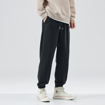 Férfi melegítő nadrág fleece béléssel, vastagított, lazább szabás, húzózsinórral, 63% pamut / 37% poliészter