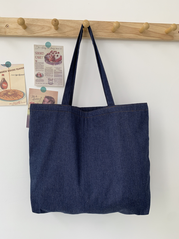 Denim tote torba – svakodnevna upotreba, horizontalni kvadratni oblik, zatvarač, podstava poliester-bavlna, unutarnji džepovi za telefon i ID, dvostruke ručke