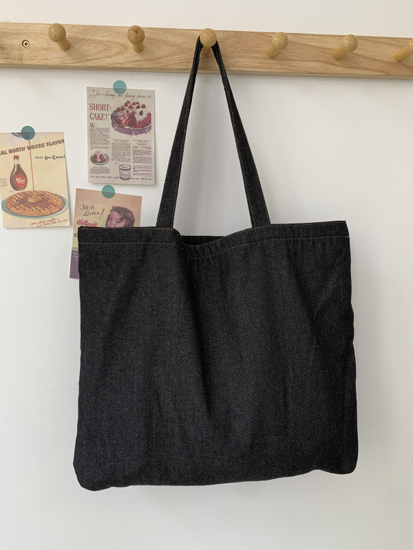 Denim tote torba – svakodnevna upotreba, horizontalni kvadratni oblik, zatvarač, podstava poliester-bavlna, unutarnji džepovi za telefon i ID, dvostruke ručke