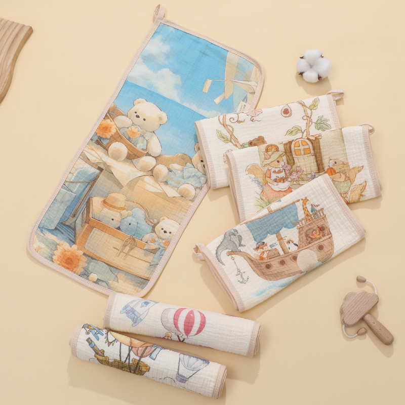 Dječja maramica za pljuvanje — Cartoon uzorak, gaze tkanina, pamuk, upija vodu, Klasa A