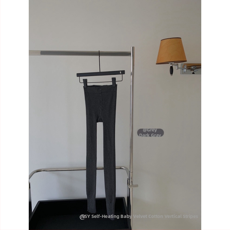 NSY 302 Самонагряващи памучни чорапи с пълно ходило, функция повдигане на седалището, средна плътност, едноцветни