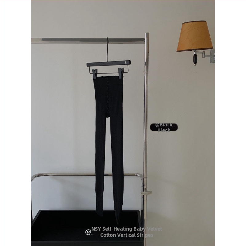 NSY 302 Самонагряващи памучни чорапи с пълно ходило, функция повдигане на седалището, средна плътност, едноцветни