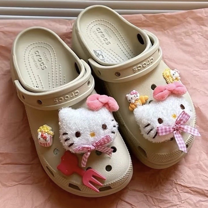 Plüss macska 3D virágos cipő dísz – szandálokra, hétköznapi cipőkre és papucsokra