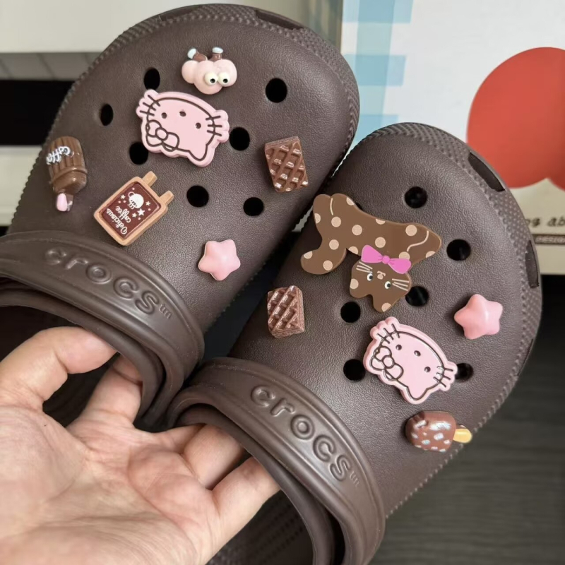 Plüss macska 3D virágos cipő dísz – szandálokra, hétköznapi cipőkre és papucsokra