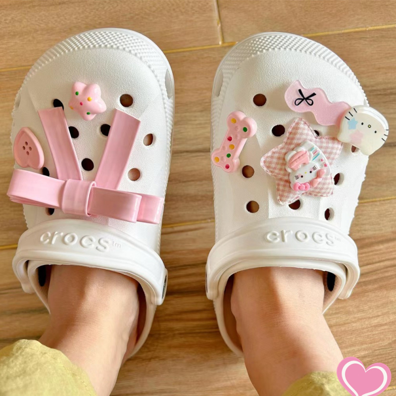 Plüss macska 3D virágos cipő dísz – szandálokra, hétköznapi cipőkre és papucsokra