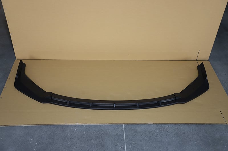 Set karoserije za Honda Civic 10. generacije (2016-2020) FC450 — Materijal: PP plastika, Ugradnja: prednji branik; Uključuje: prednji lip, prednji i stražnji branik, bočne pragove