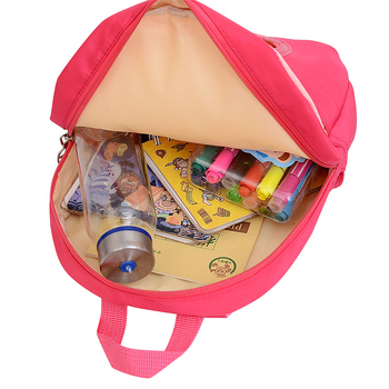 Детска плюшена раница с животински принт и висулка‑кукла, ултралека, извити презрамки, подплата полиестер