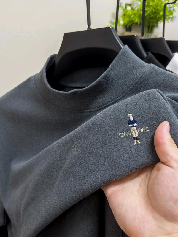 Slim fit hosszú ujjú póló kerek nyakkal, kémiai rostok keveréke, egyszínű