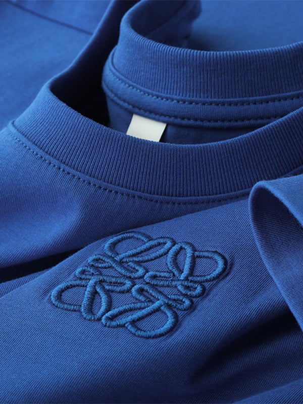 Muško T‑shirt s izšivanjem, okrugli izrez, kratki rukavi, slim fit, pamuk-mješavina