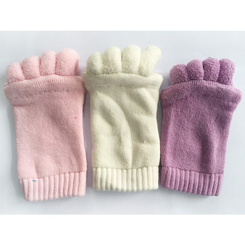 Čarape s pet prstiju od 80% pamuka; prozračne, upijaju znoj, deodoriraju, oblikuju; stil japanskog sustava; unisex; za jesen i zimu