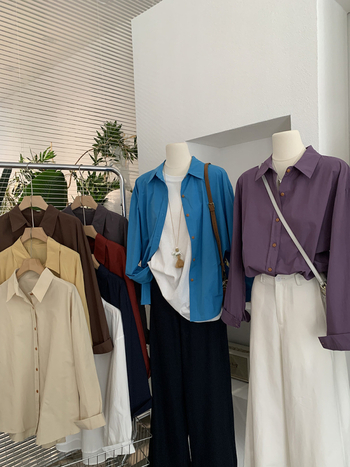 Ing galléros, egysoros záródás, hosszú ujjú, laza szabású, középméret hossz