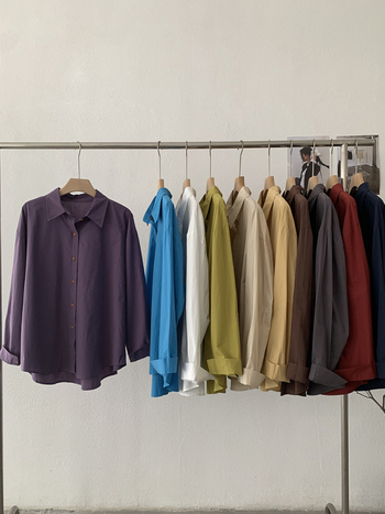 Ing galléros, egysoros záródás, hosszú ujjú, laza szabású, középméret hossz