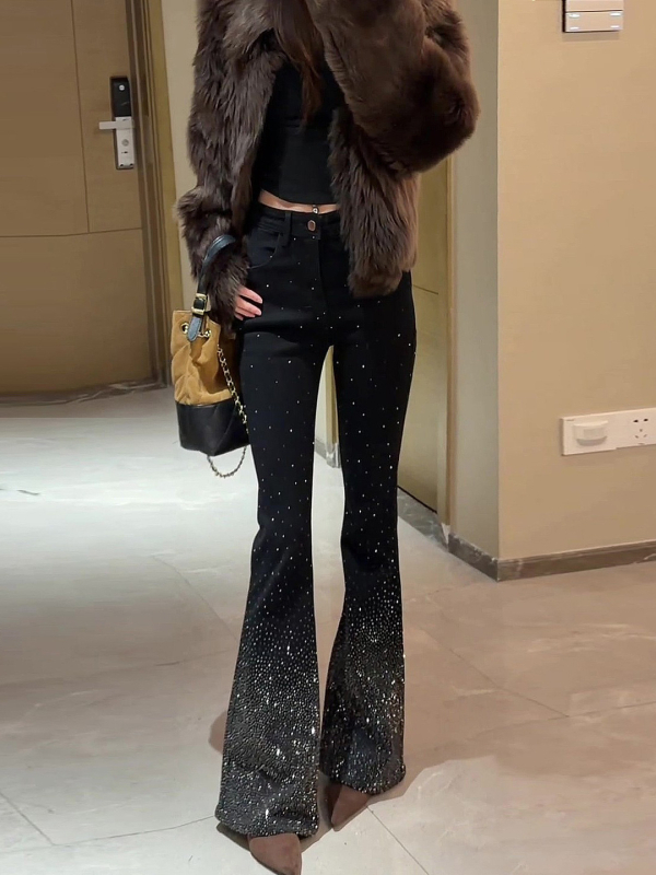 Magas derekú harang farmernadrág, denim pamut-stretch, kőmosott felülettel, enyhén bővülő, hosszú