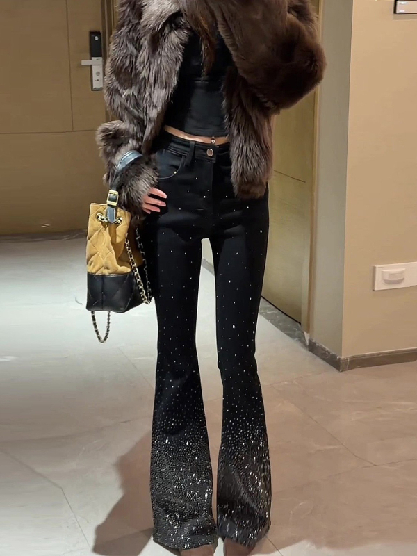 Magas derekú harang farmernadrág, denim pamut-stretch, kőmosott felülettel, enyhén bővülő, hosszú