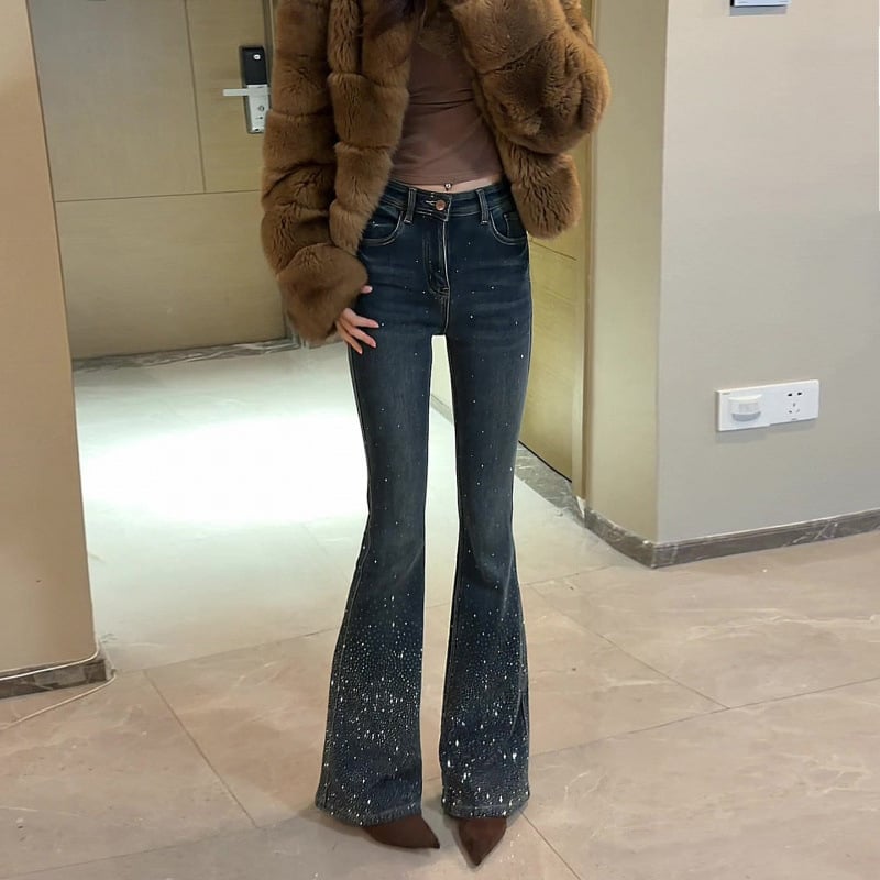 Magas derekú harang farmernadrág, denim pamut-stretch, kőmosott felülettel, enyhén bővülő, hosszú