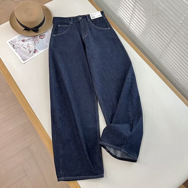 Traperice s visokim strukom, udoban kroj i široke nogavice, oprani denim, 90–95% pamuka