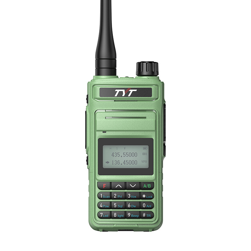 Analogni walkie-talkie 5W, raspon frekvencija 136–174/400–520 MHz, 200 kanala, domet 3–5 km, Type-C punjenje