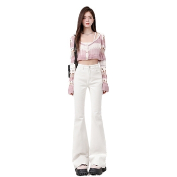 Traperice visokog struka, blago širećeg kroja, oprane, 70–80% pamuka, japansko-korejski casual stil