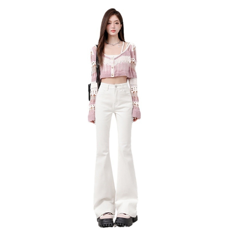 Traperice visokog struka, blago širećeg kroja, oprane, 70–80% pamuka, japansko-korejski casual stil