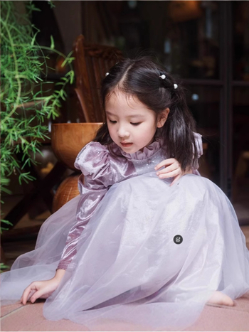 Dječja haljina u stilu princeze, koreanski velur, 50% elastan, UV zaštita, jesen 2024